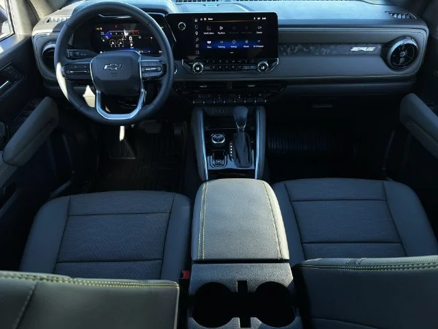 Used 2025 White Chevrolet ZR2 image 18