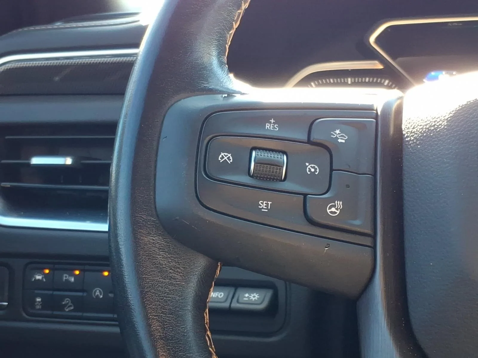Used 2021 Dark Sky Metallic GMC AT4 image 28
