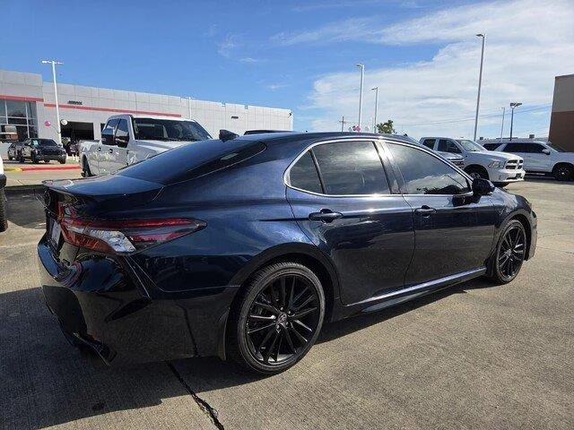 Used 2021 Galactic Aqua Mica Toyota XSE image 5
