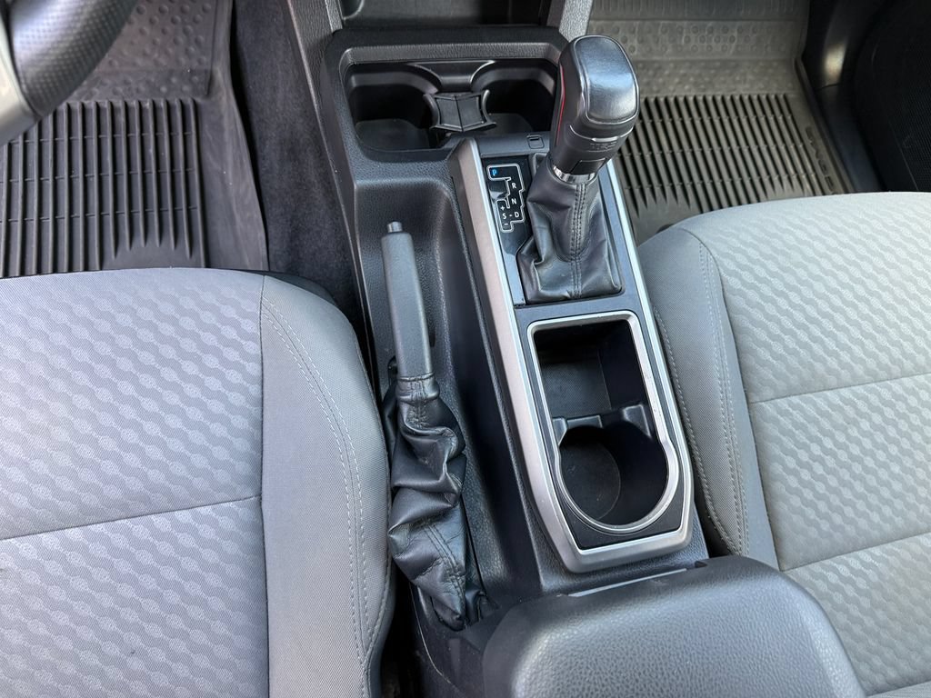 Used 2022 Gray Toyota SR5 image 26