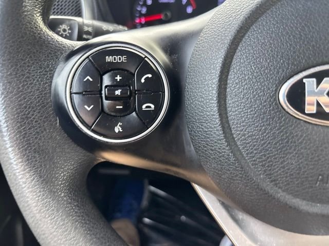 Used 2020 Black Kia S image 19