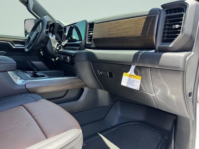 2025 Chevrolet Silverado 3500 HD High Country - Photo 22