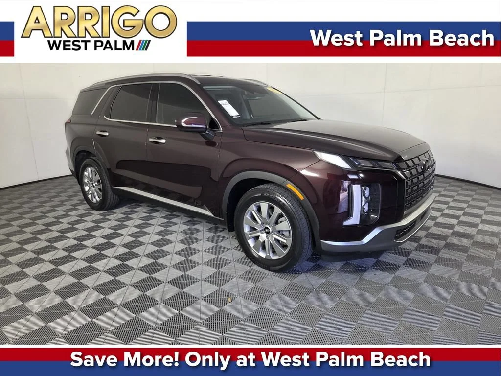 Used 2023 Sierra Burgundy Hyundai SEL image 1