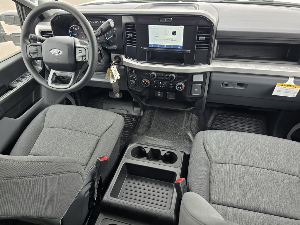 New 2026 Oxford White Ford XL image 31