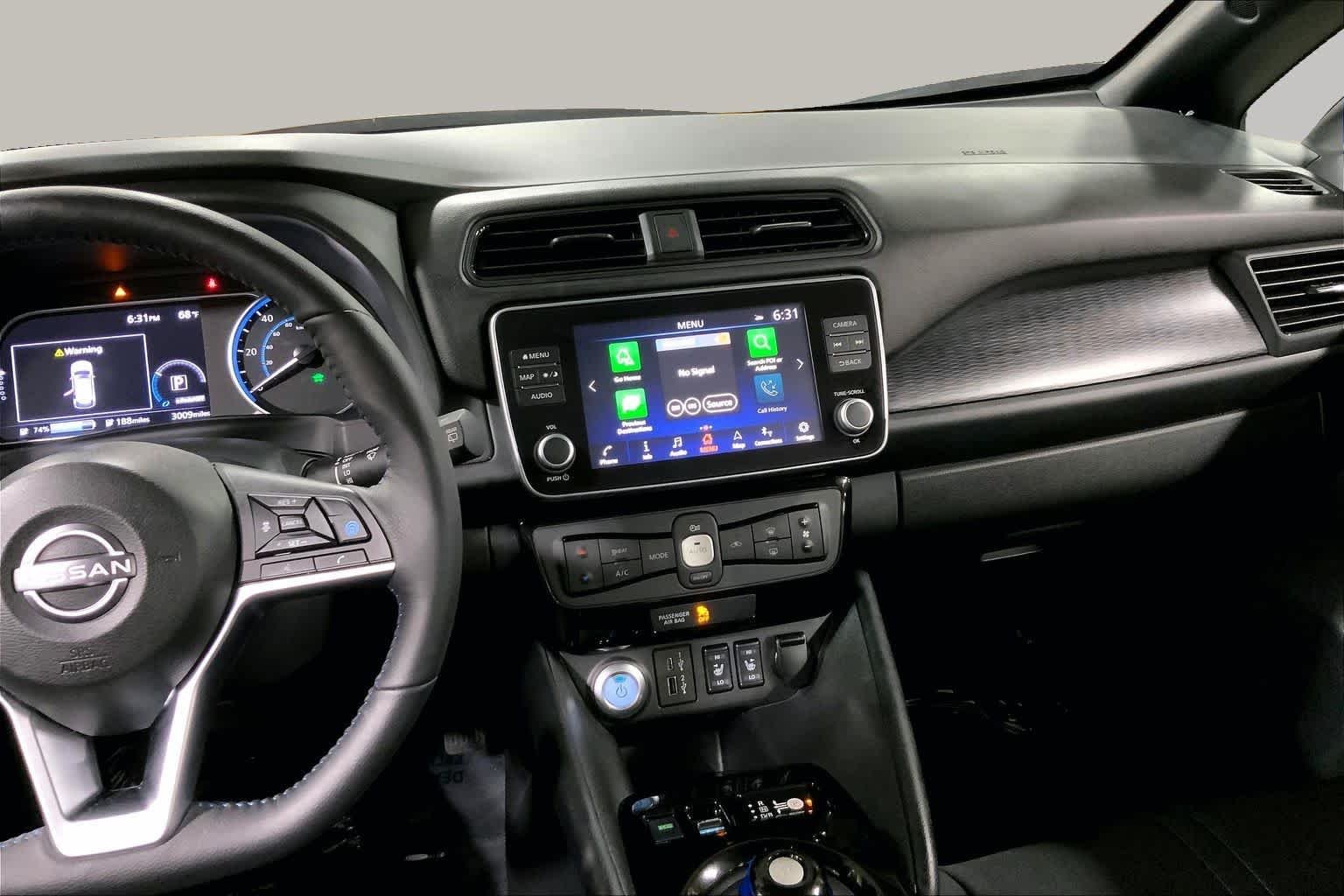 Used 2024 Super Black/Pearl White Nissan SV PLUS image 6