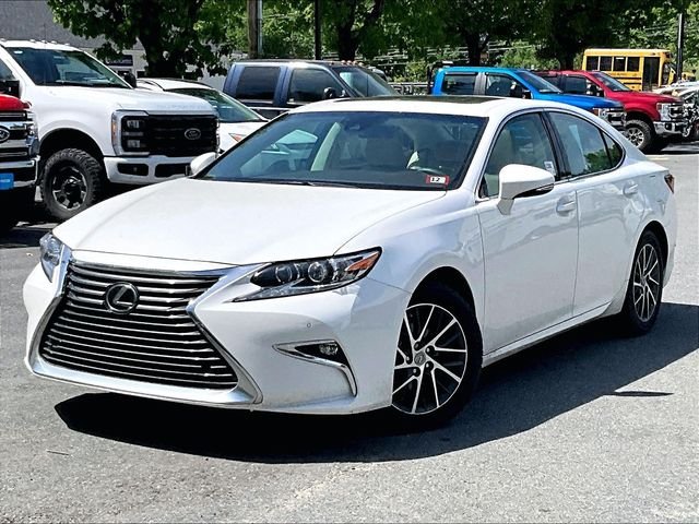 Used 2017 White Lexus 350 image 3