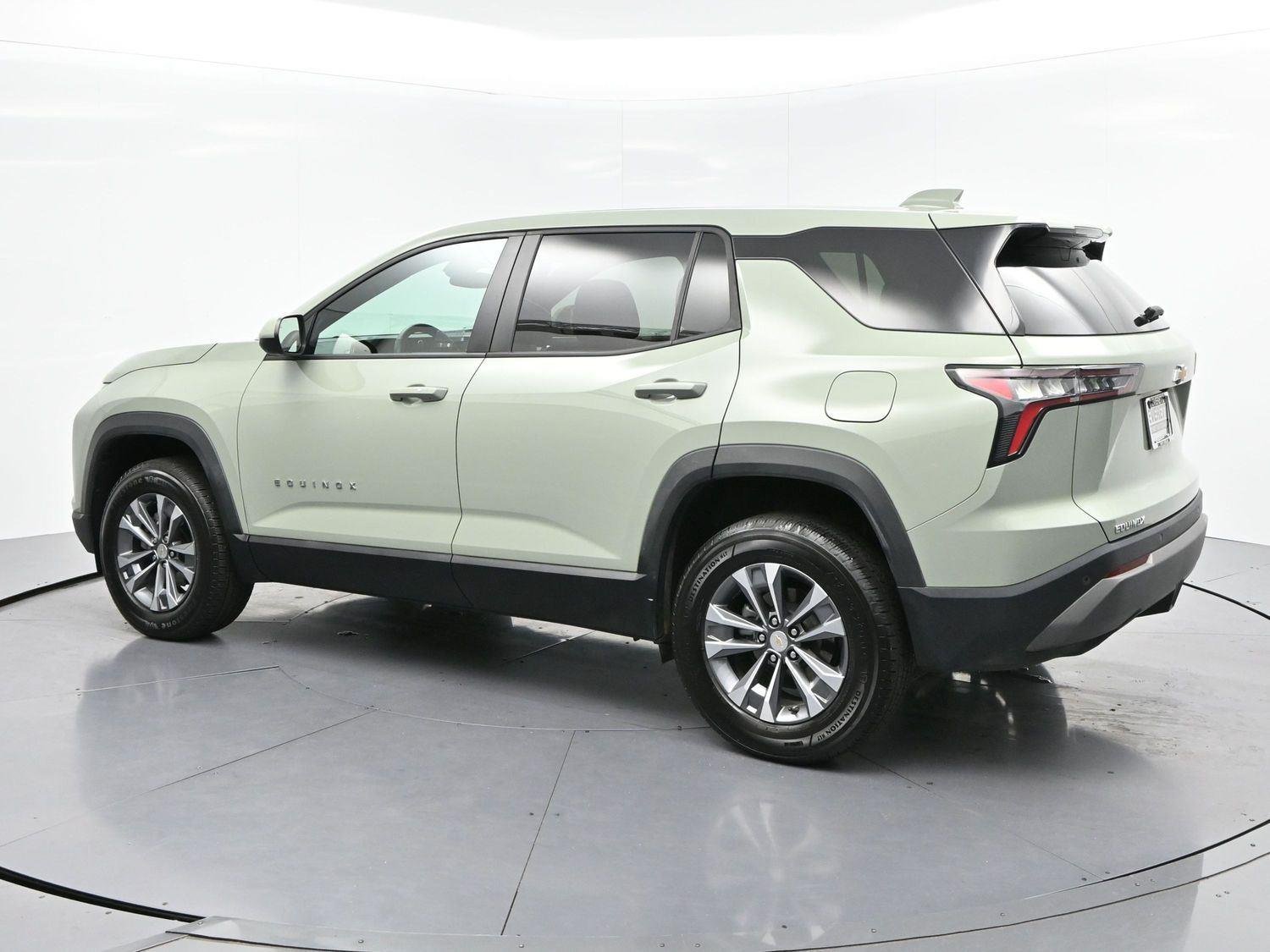 Used 2025 Cacti Green Chevrolet LT image 5