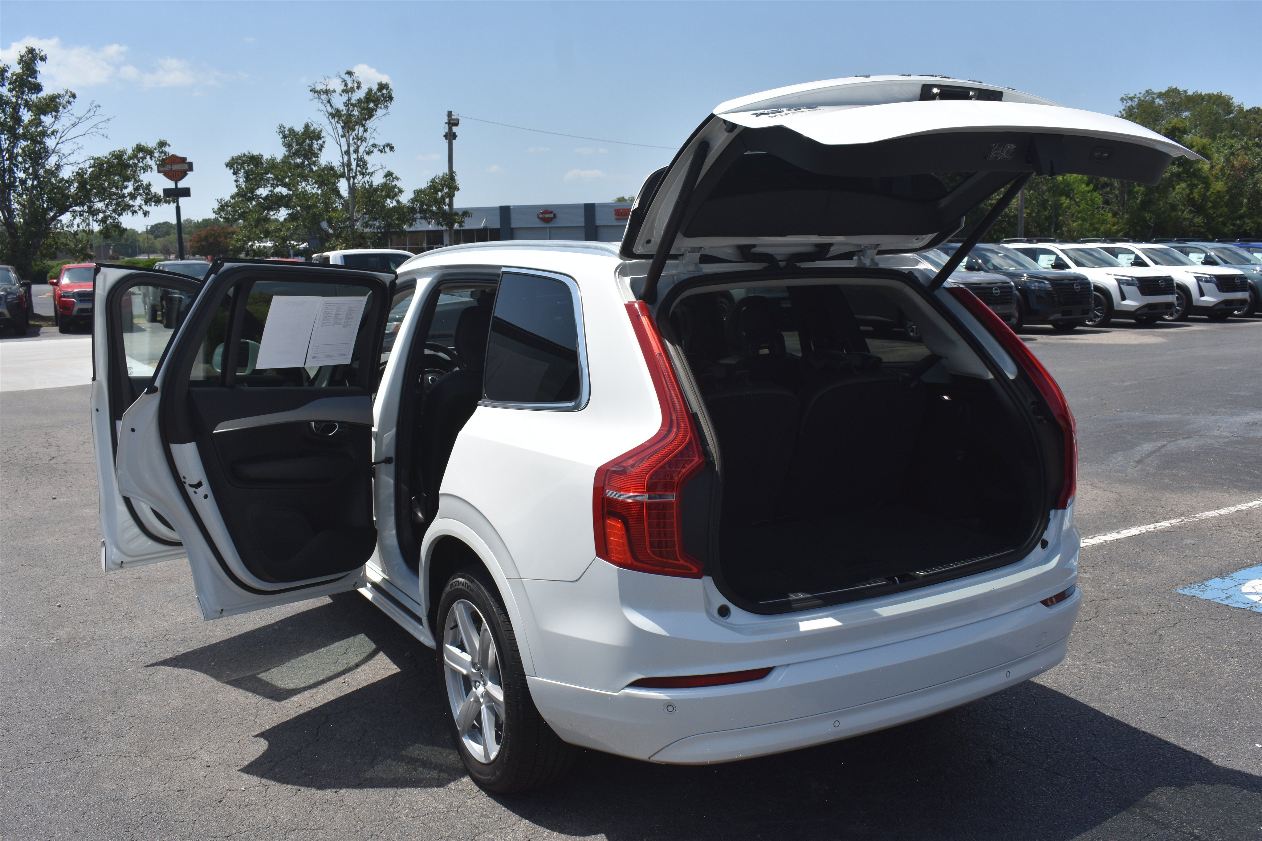 2023 Volvo XC90 Core - Photo 18