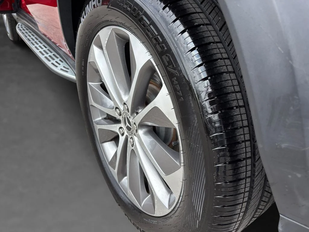 Used 2020 Red Mercedes-Benz GLE 350 image 51
