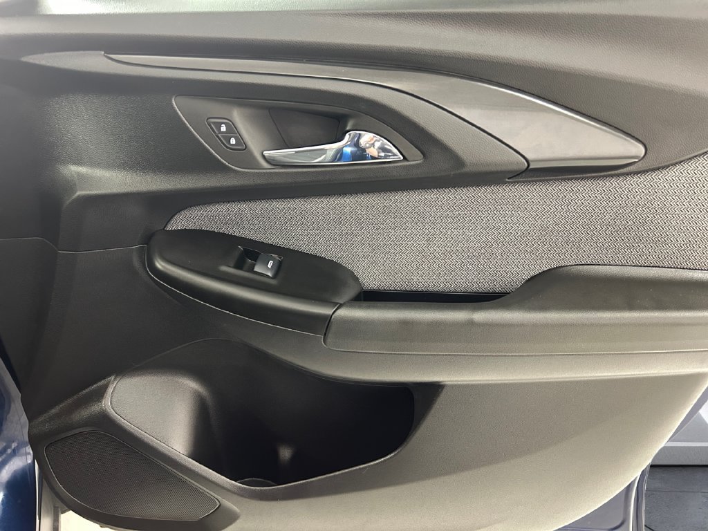 Used 2022 Blue Chevrolet LT image 15
