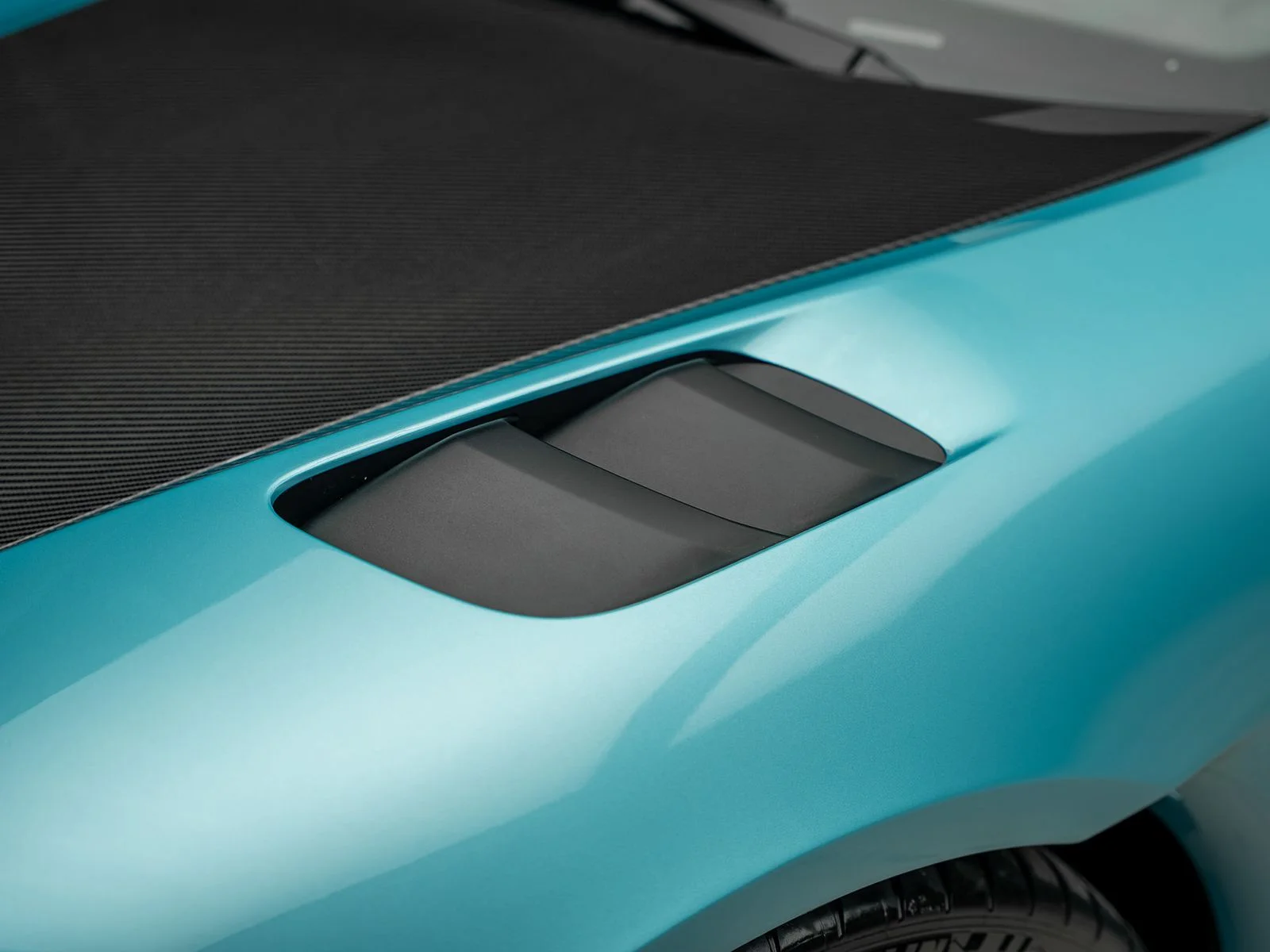 Used 2025 Blue Porsche GT4 RS image 32