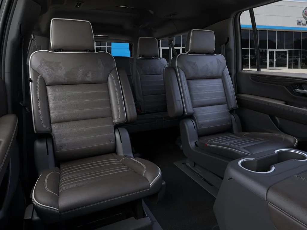 2026 GMC Yukon XL Denali Ultimate - Photo 17