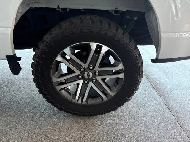Used 2021 Oxford White Ford XL image 9