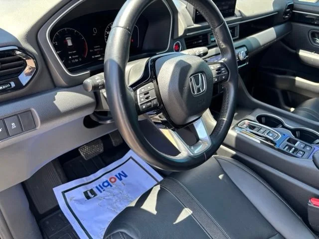 Used 2023 Gray Honda AWD Touring image 13