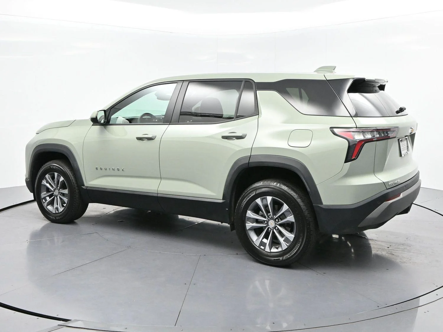 Used 2025 Cacti Green Chevrolet LT image 5
