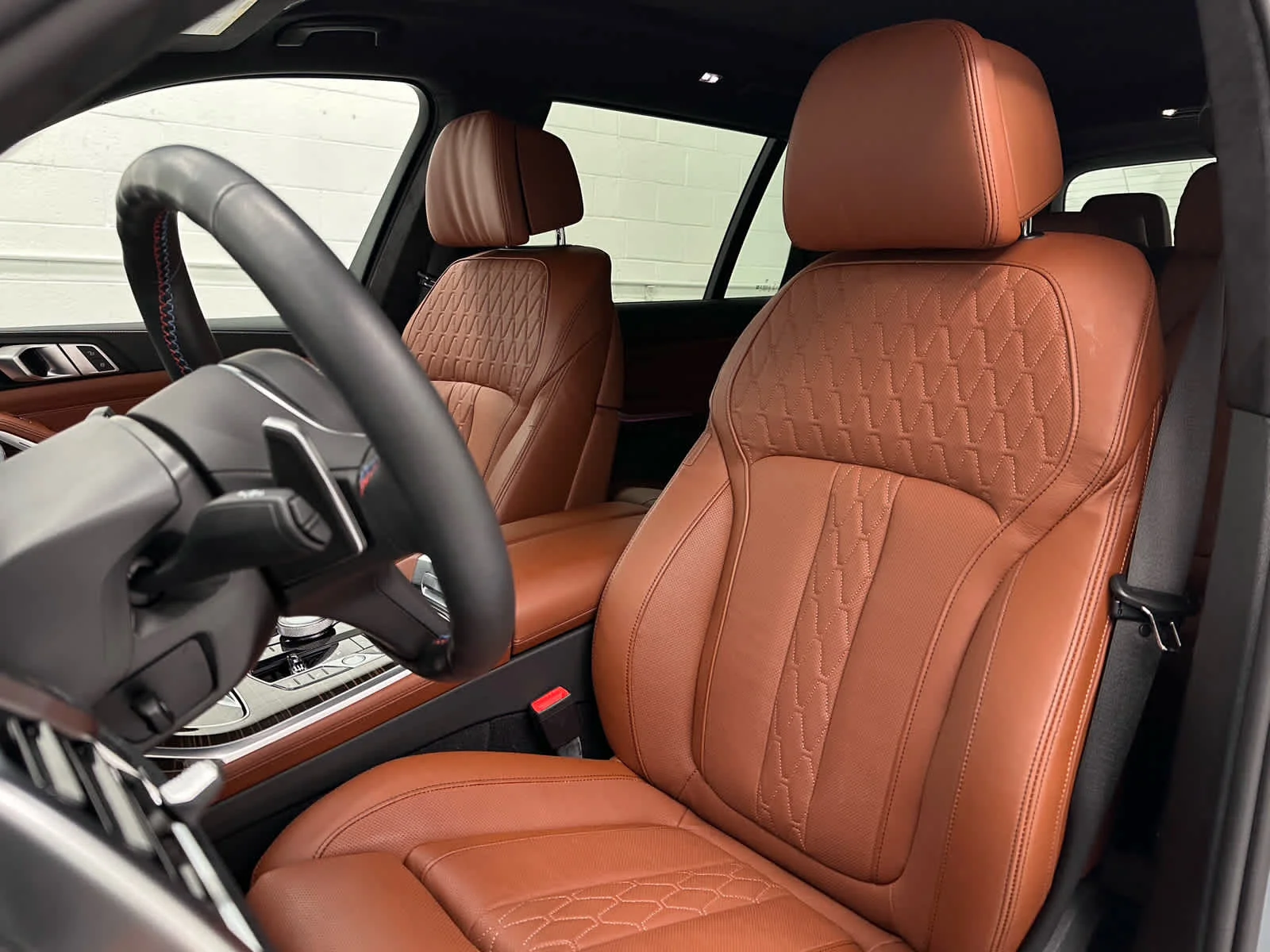 Used 2026 Brooklyn Grey Metallic BMW M60i image 13