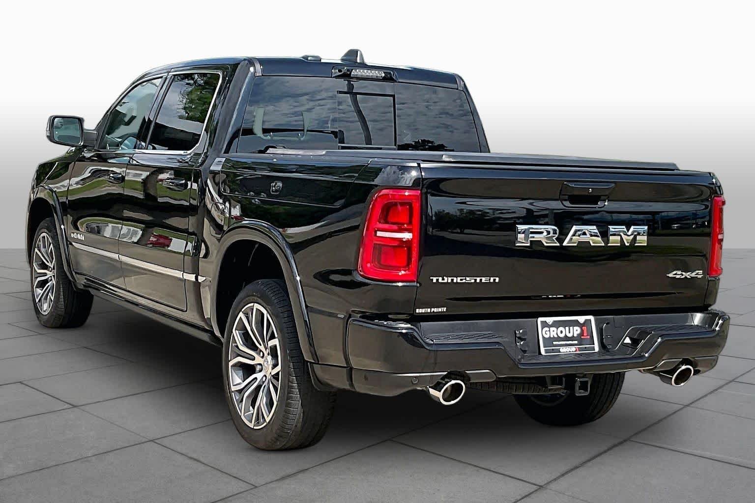 New 2026 Diamond Black Crystal Pearl-Coat Exterior Paint RAM Tungsten image 12