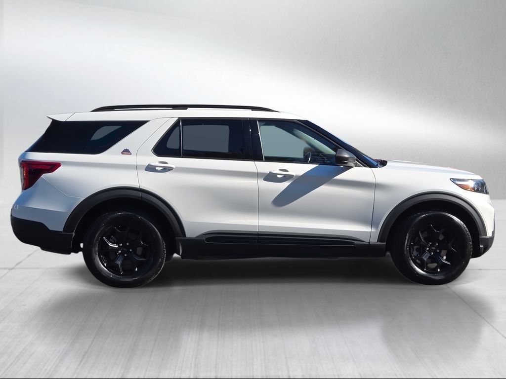 Used 2023 White Metallic Ford Timberline image 6