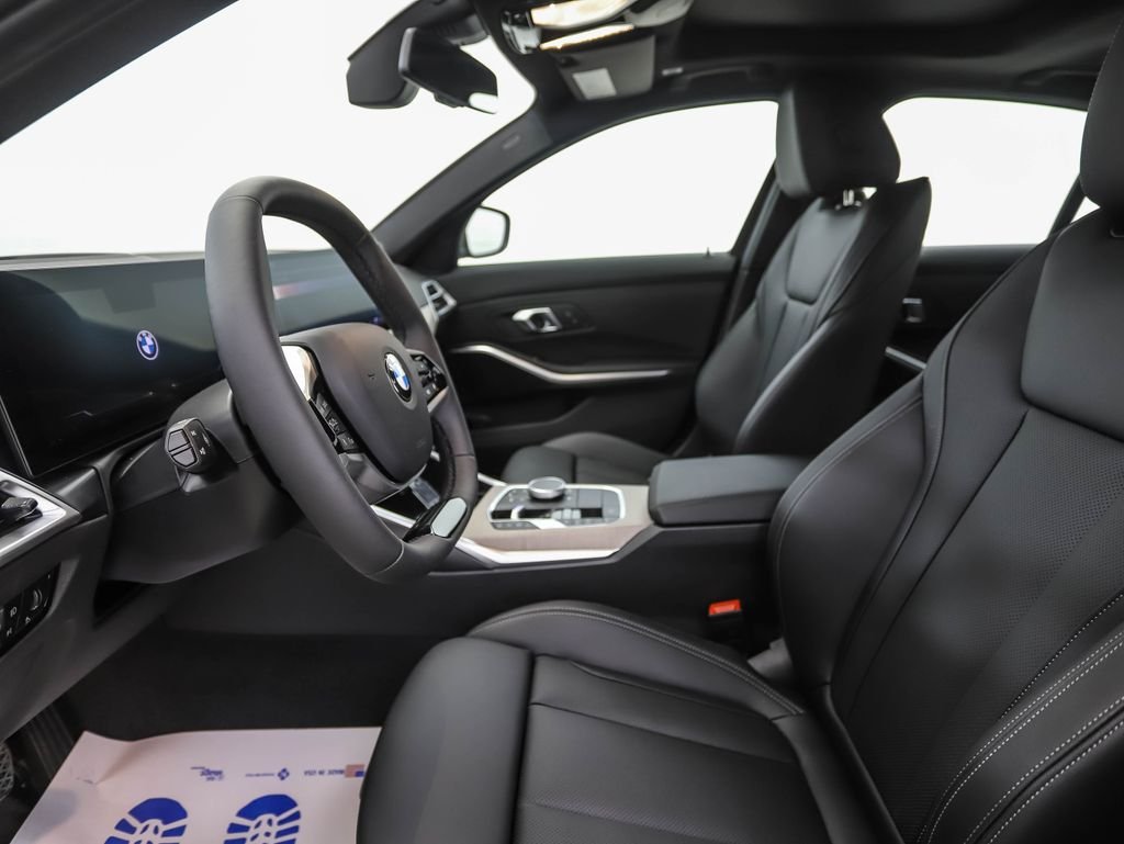 2025 BMW 3 Series 330i - Photo 8
