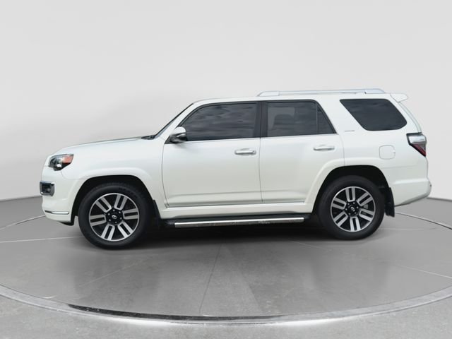 Used 2018 Blizzard Pearl Toyota Limited image 5