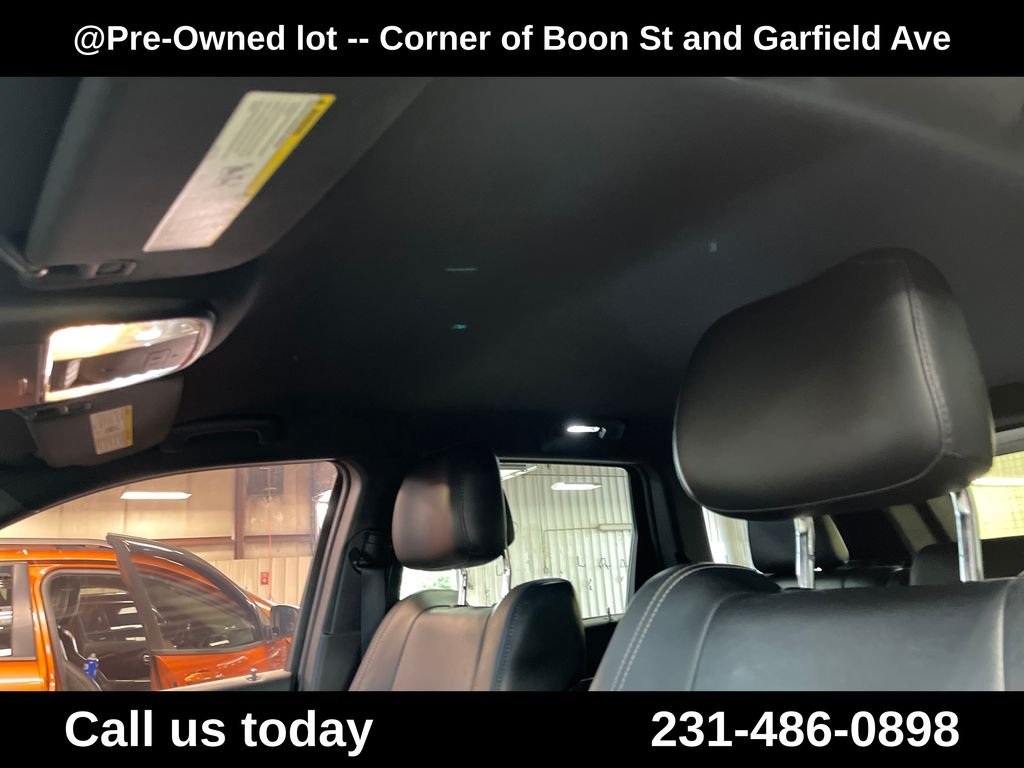 Used 2015 Green Jeep Limited image 13