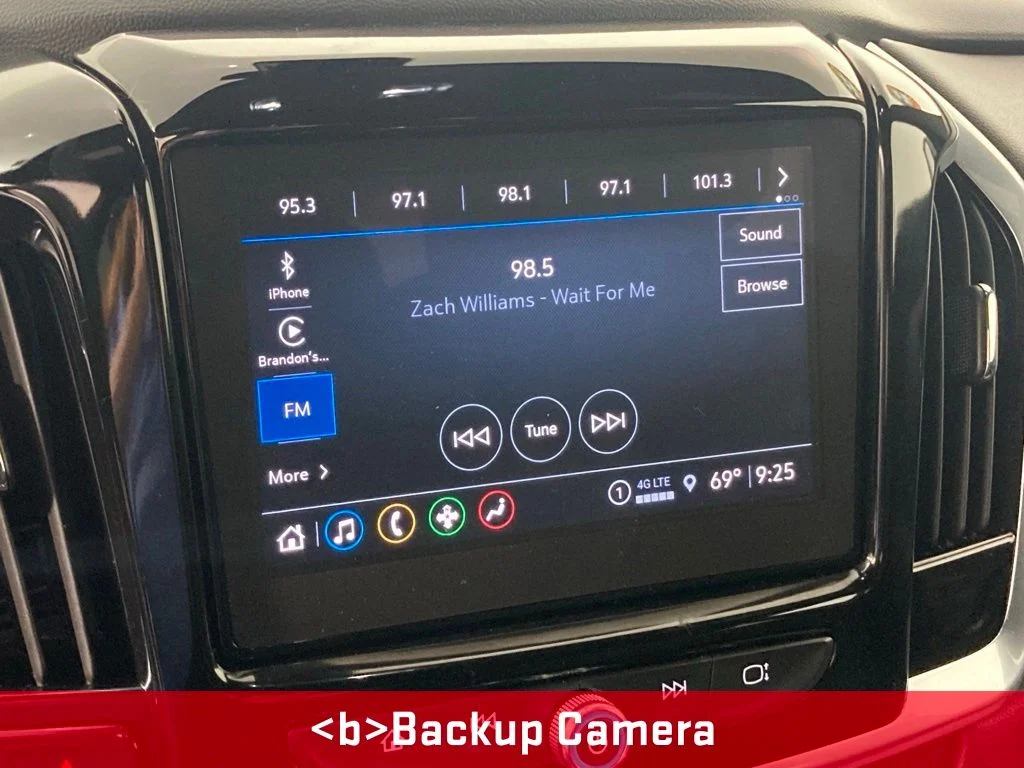 Used 2023 White Chevrolet LT image 3