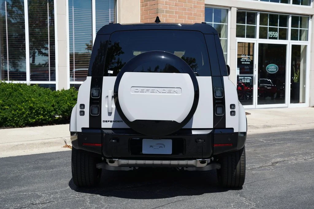 New 2026 Borasco Grey Land Rover X-Dynamic SE image 5