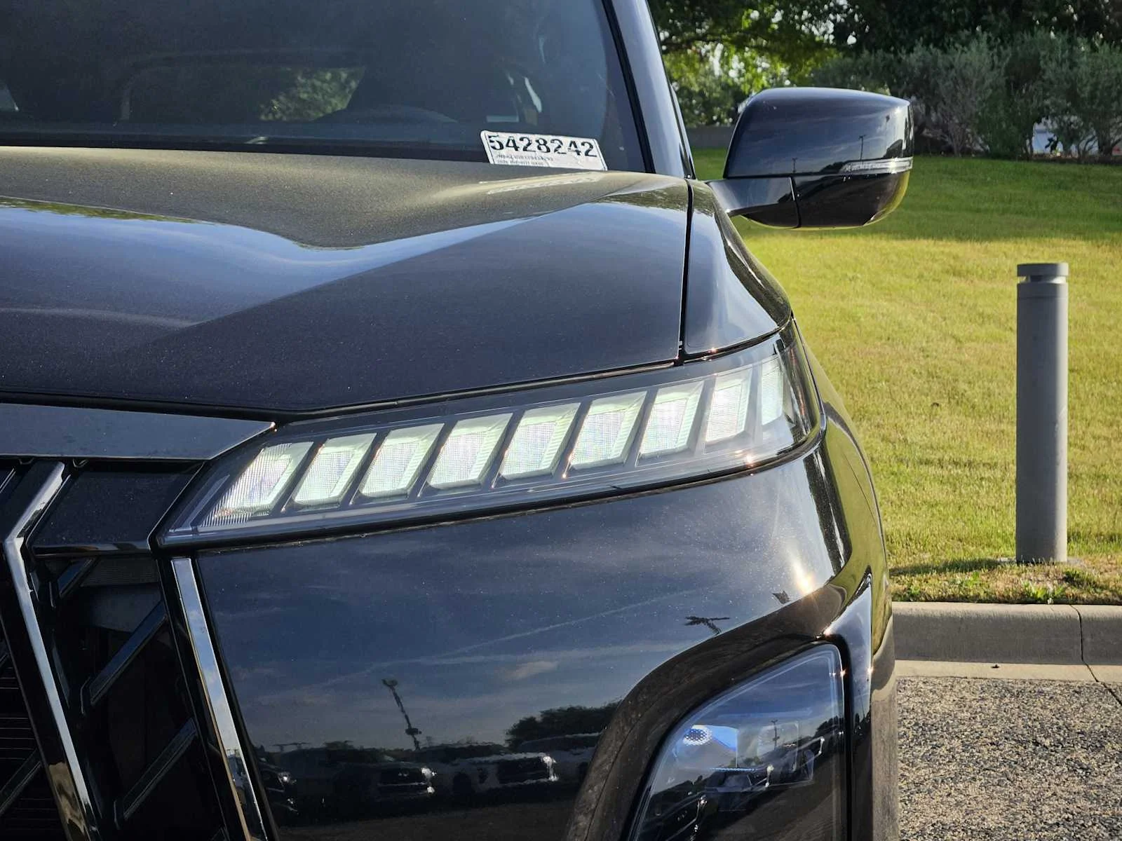 New 2026 MINERAL BLACK INFINITI Sport 4WD image 5