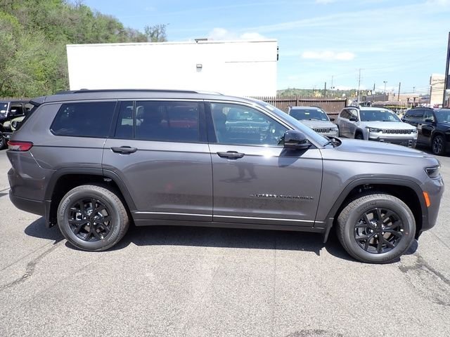 New 2026 Baltic Gray Metallic Clear-Coat Exterior Paint Jeep Laredo image 8
