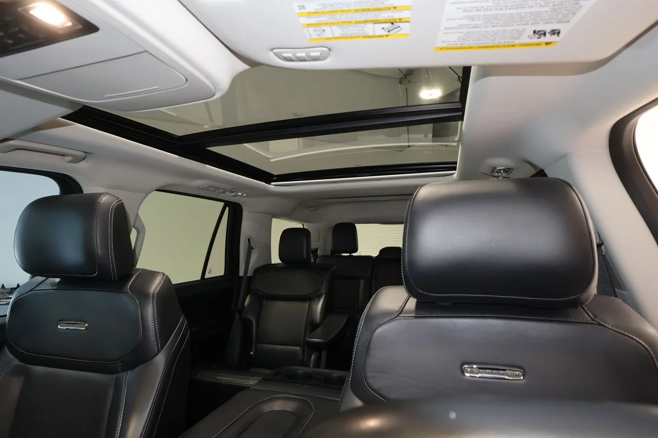 Used 2025 Silver Ford Platinum image 18