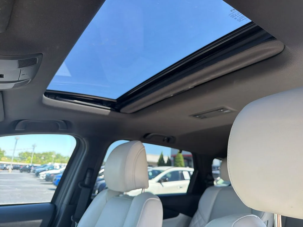 Used 2023 Gray Mazda Signature image 21