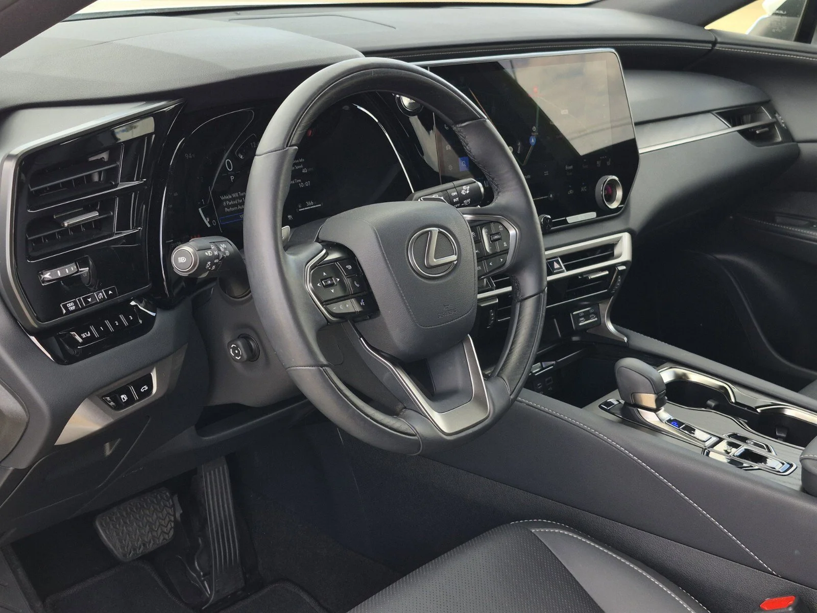 Used 2025 White Pearl Lexus RX 350 Premium image 12