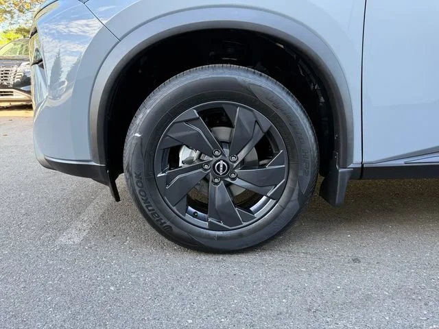 New 2026 Boulder Gray Pearl Nissan SV image 26