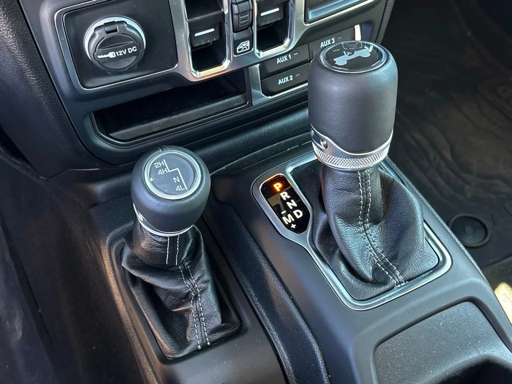 2025 Jeep Wrangler 4-Door Sahara - Photo 21