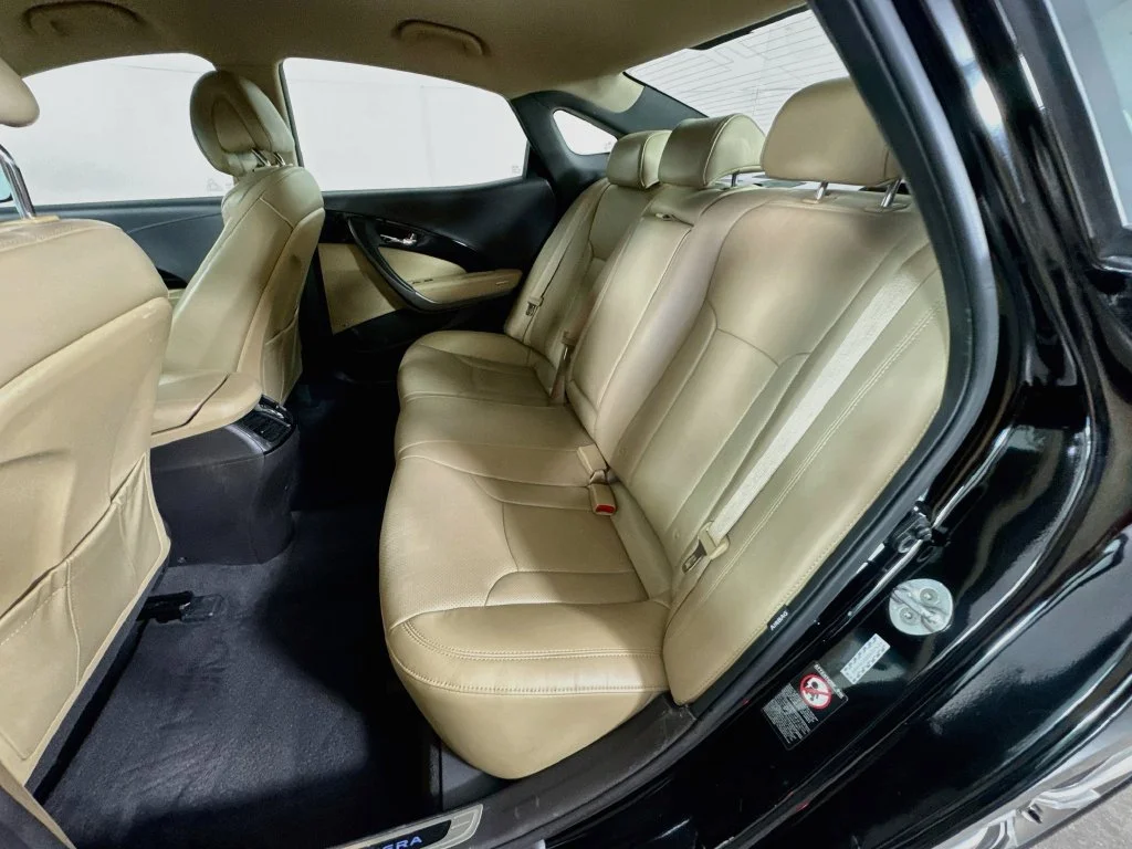 Used 2016 Black Hyundai Base image 29