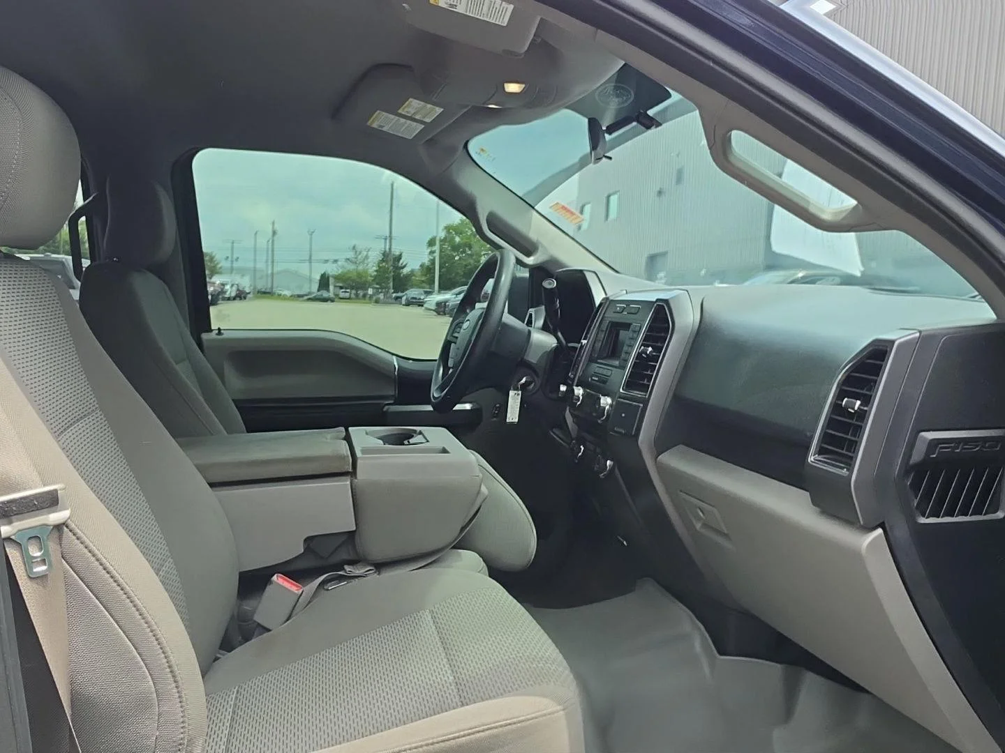 Used 2017 Blue Jeans Ford XLT image 12