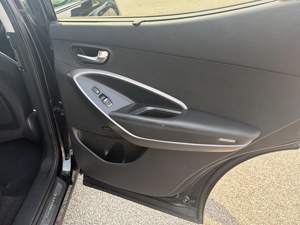 Used 2013 Black Hyundai 2.0L Turbo image 23
