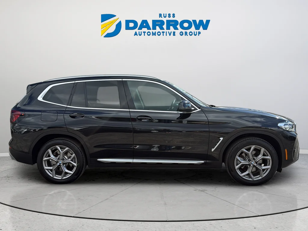 Used 2023 Black BMW xDrive30i image 6