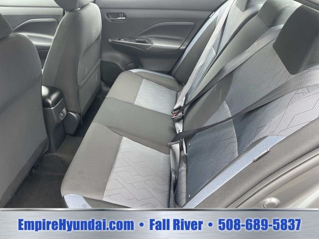 2025 Nissan Versa Sedan SV - Photo 13