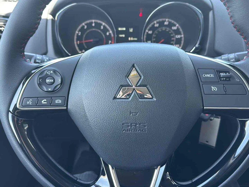 2026 Mitsubishi Outlander Sport LE - Photo 16