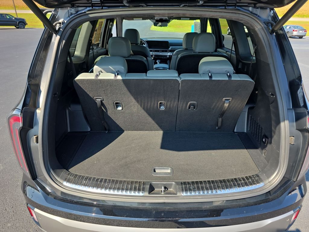 Used 2023 Black Kia SX-Prestige X-Pro image 10