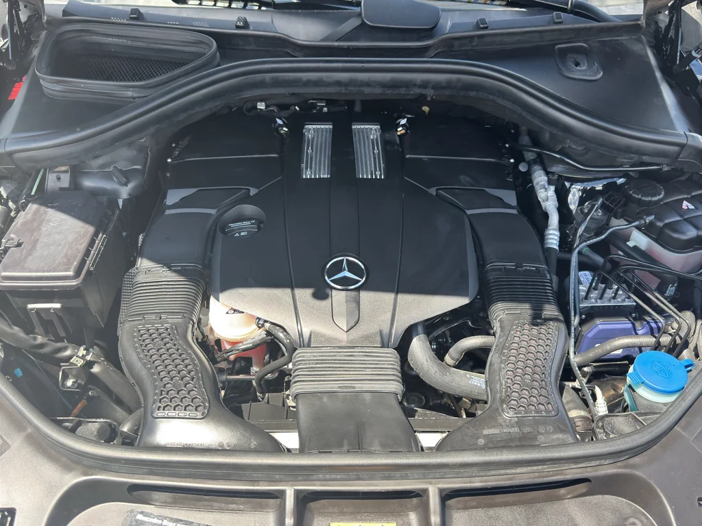 Used 2019 Black Mercedes-Benz 450 4MATIC® image 37