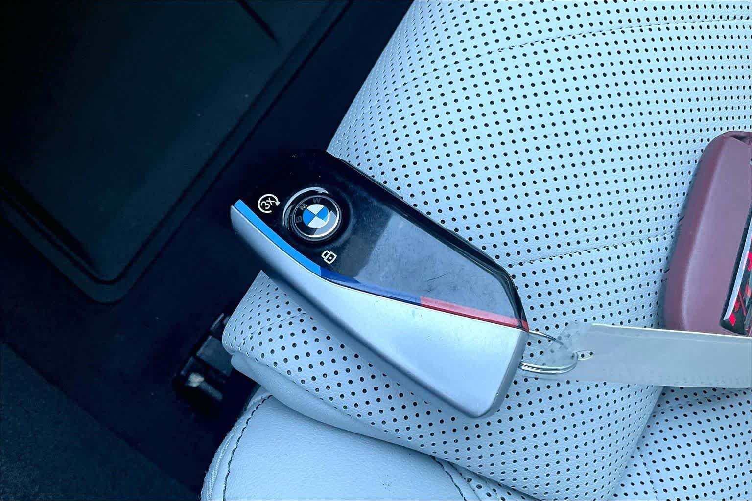 Certified Used 2025 Skyscraper Grey Metallic BMW xDrive40i image 12