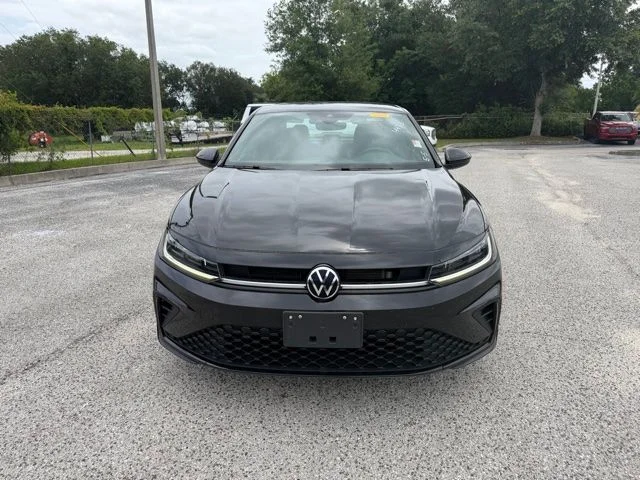 Used 2025 Black Volkswagen 1.5T Sport image 9
