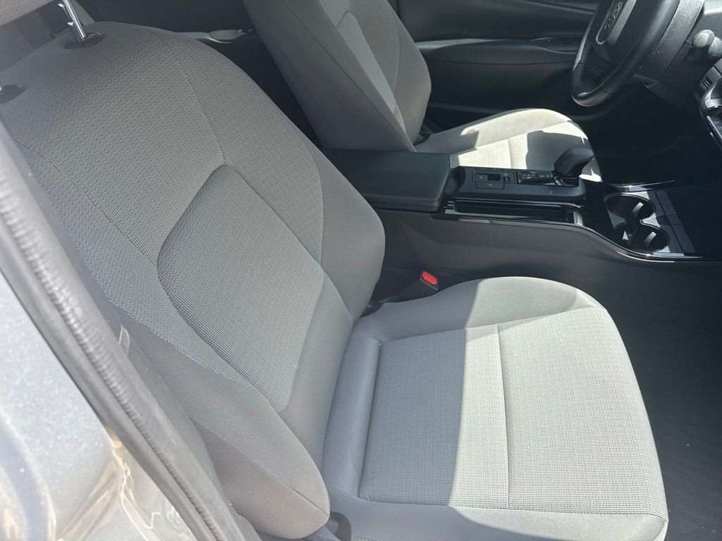 Used 2025 Gray Toyota LE image 7