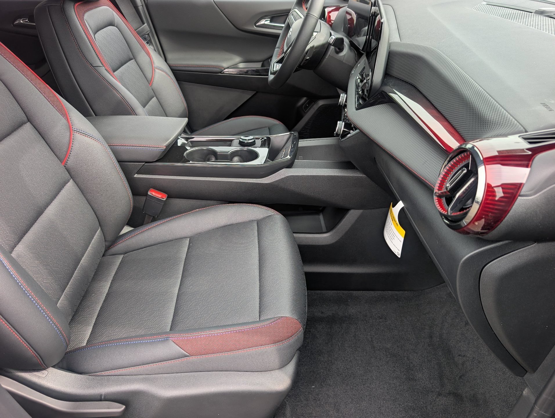 2027 Chevrolet Equinox RS - Photo 12