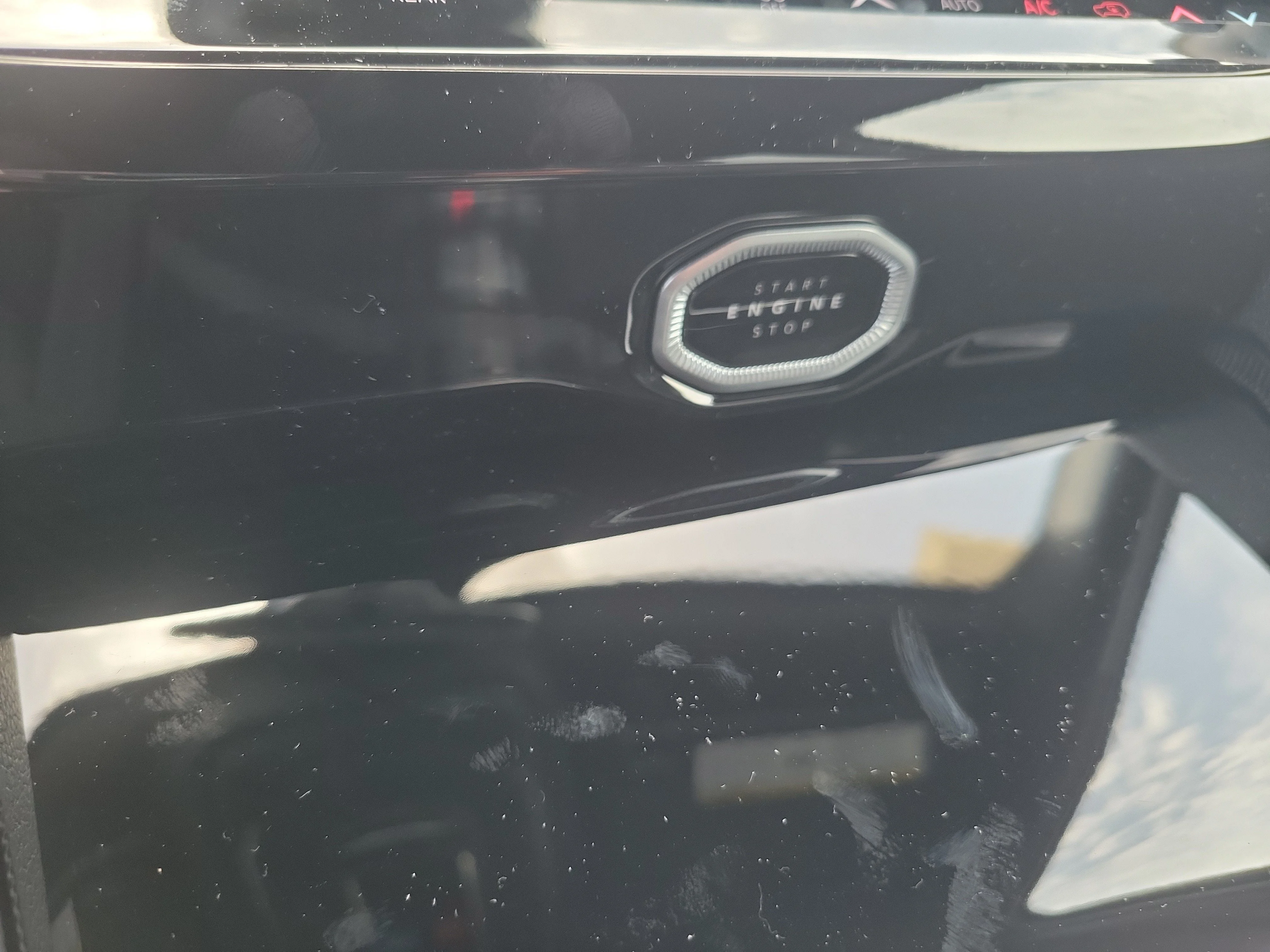 New 2026 Diamond Black Crystal Pearlcoat Jeep Limited image 27