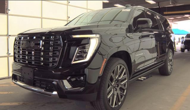 2025 GMC Yukon Denali Ultimate AWD's photo