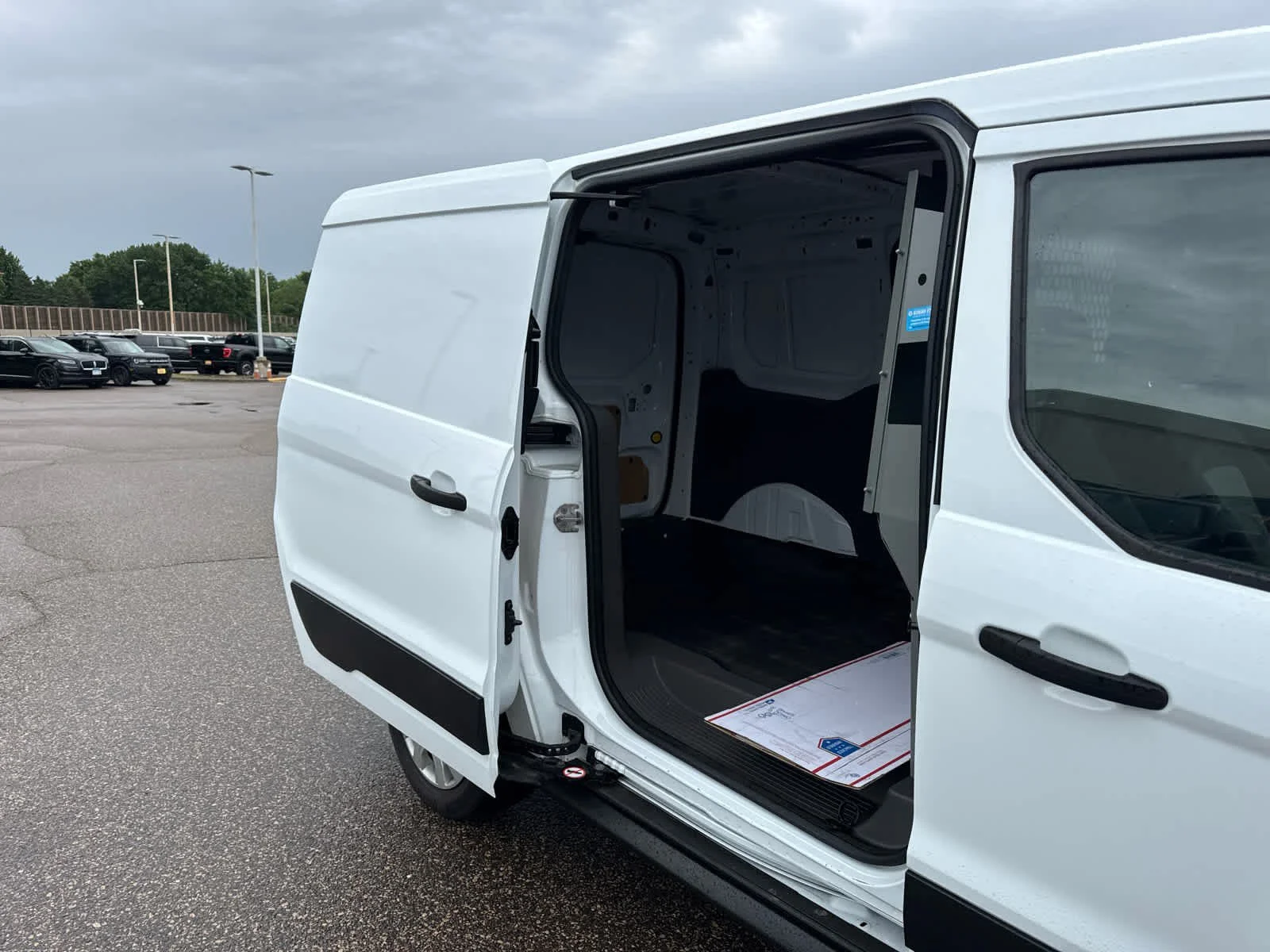 Used 2022 Frozen White Ford XL image 11