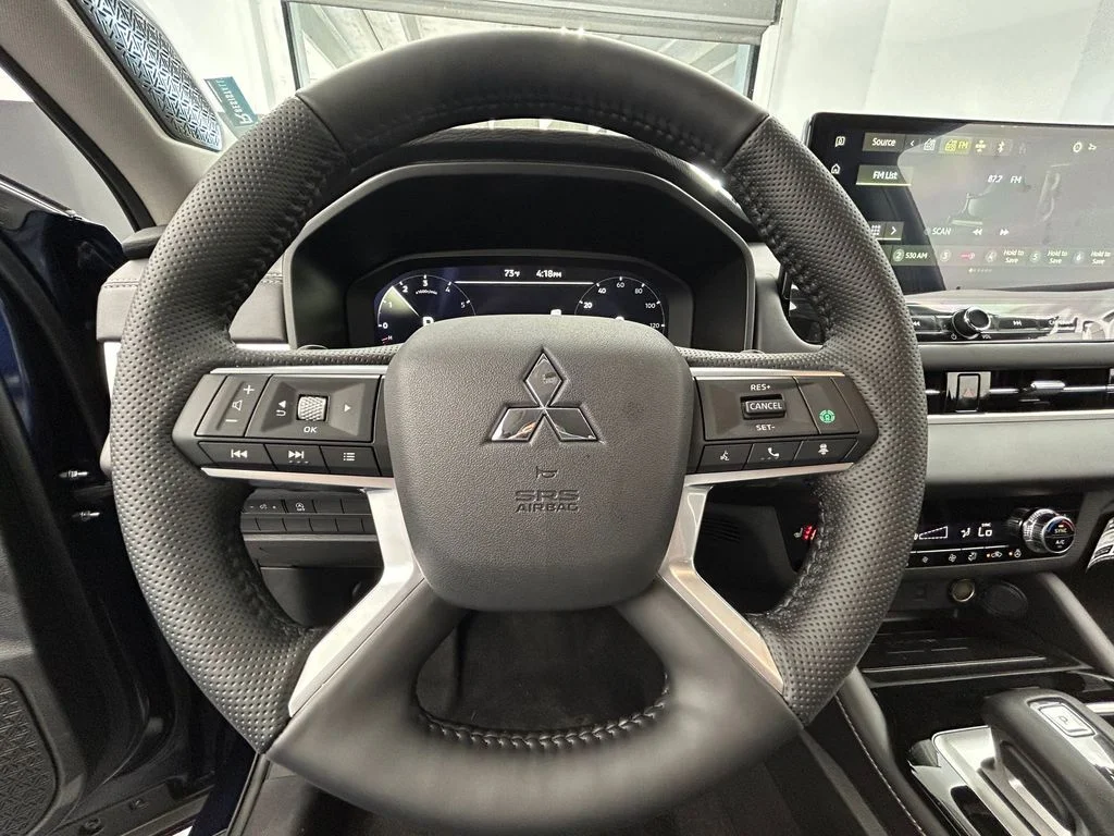 2026 Mitsubishi Outlander SE - Photo 38